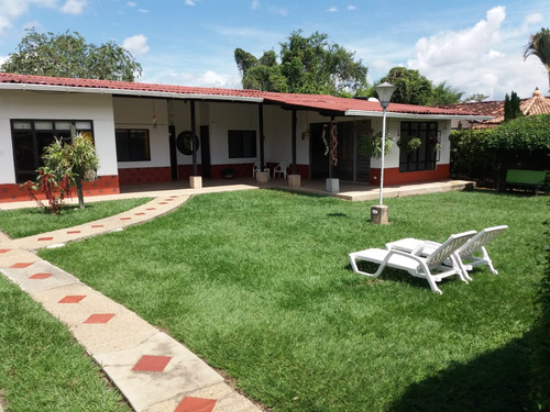 Venta Casa Campestre Via Caicedonia - Barragan