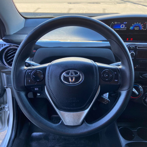 Toyota Etios 1.5 X PLUS SEDAN 16V FLEX 4P AUTOMÁTICO
