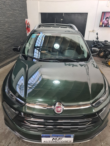 Imagen 3 de 9 de Fiat Toro 2018 2.0 Volcano My19 4x4 At