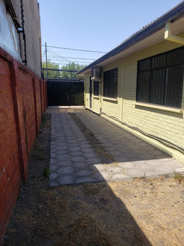Local Con Excelente Ubicacion A 2 Cuadras De Plaza Maipu
