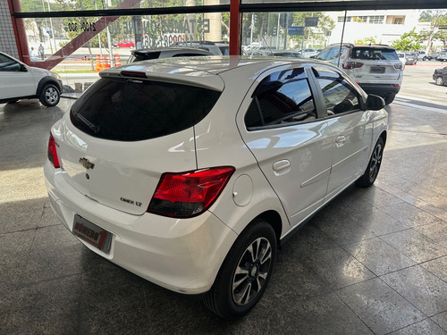 Chevrolet Onix 1.4 Lt 5p