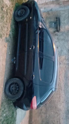 Peugeot 206 1.0 16 V