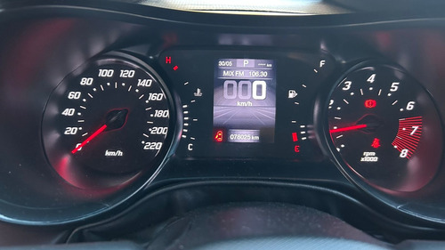 Fiat Cronos 1.8 Precision 16v Flex Aut. 4p