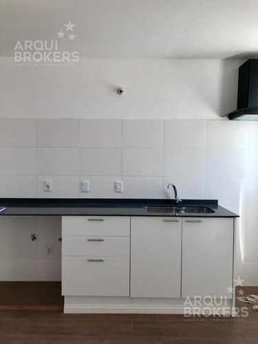 Imagen 10 de 11 de Venta Apartamento Tres Dormitorios En Sayago - 305