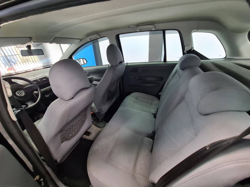 Imagem 12 de 13 de Volkswagen Spacefox 1.6 Mi Plus 8v Flex 4p Manual