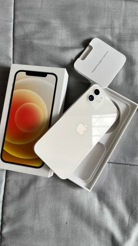 Apple iPhone 12 (128 Gb) - Blanco (Usado)