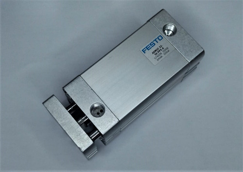 Piston Neumatico Antigiro Festo Adngf-32-50-pps-a Nuevo