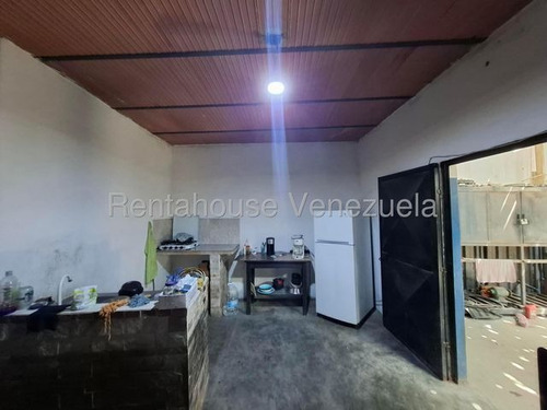 Galpón Comercial En Alquiler Zona Centro Maracay 26-240 Hc