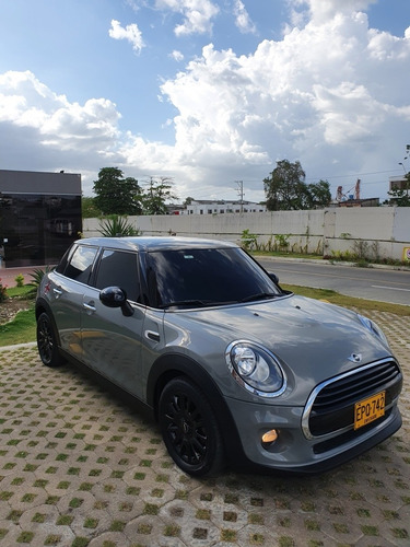 Mini Cooper 2018 Black Street