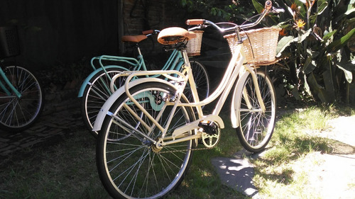Bicicleta Vintage Beige Rod. 26 Canasto Mimbre Portaequipaje