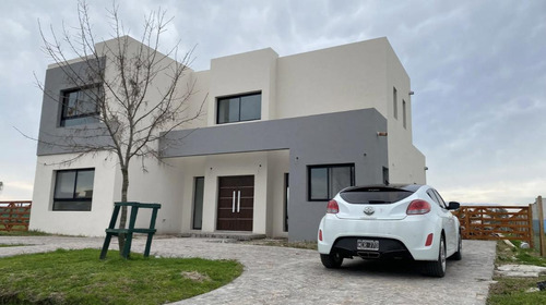 Casa En Venta En Ingeniero Maschwitz