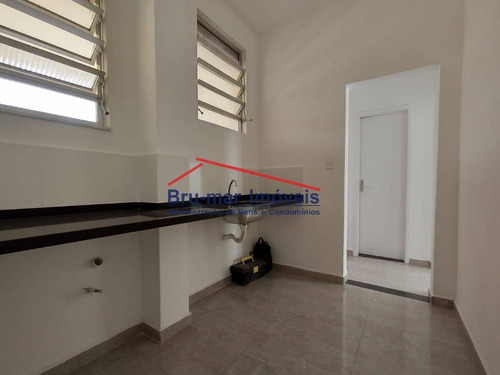 Imagem 9 de 15 de Apartamento 1 Dormitório Reformado Frente A Praia Bairro Ponta Da Praia - X-1701-1