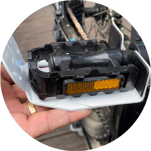 Imagem 8 de 10 de 1 Suporte De Parede Para Bicicleta + 1 Suporte Para Capacete