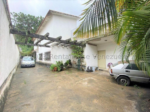 Casa En Venta En La Florida Caracas 2 Niveles Terraza Vista Al Avila