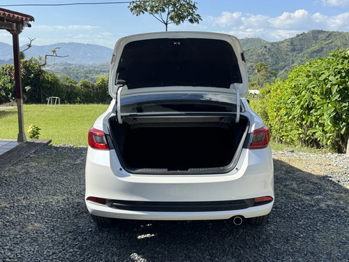 Mazda 2 Sedan 1.5 Grand Touring At