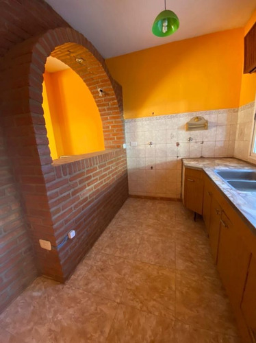Imagen 4 de 18 de Casa En Venta De 3 Dormitorios C/ Cochera En José C. Paz