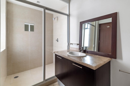 Imagen 9 de 14 de Vende Hermoso Ph Con Vista Al Campo De Golf