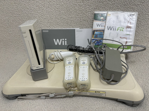Nintendo Wii + Accesorios +juegos (Usado)