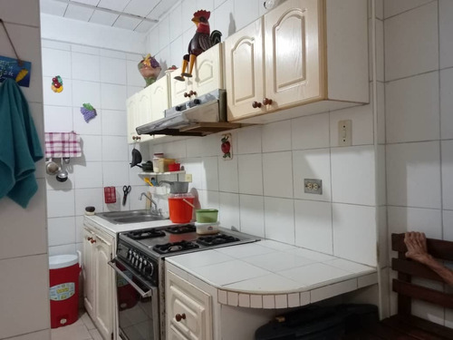 Imagen 2 de 9 de Casa En La Candelaria Pereferico Luz Castro 0412-474-60-33