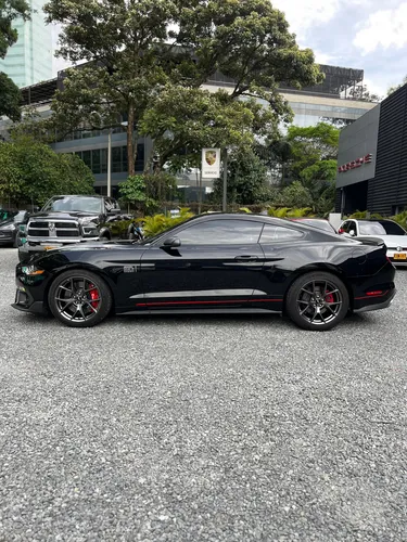 Ford Mustang 5.0 Mach 1