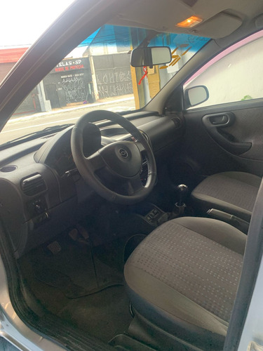 Corsa 1.0 Maxx 8v 4portas