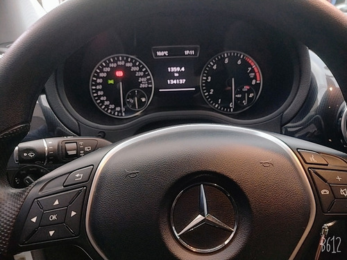 Imagen 13 de 15 de Mercedes-benz Clase B 2013 1.6 B200 City 156cv W246