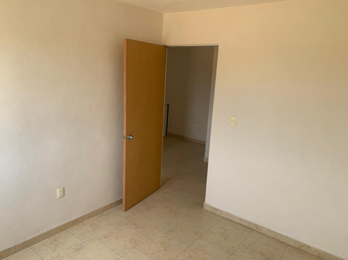 Casa En Venta En Frac. El Dorado I Leon, Gto. Cerca De Ambas Entradas, Junto A Wallmart De Via Alta