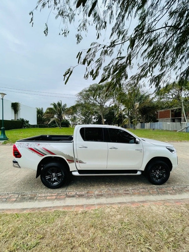 Imagen 6 de 9 de Toyota Hilux Camioneta 0 Kilómetr 2021