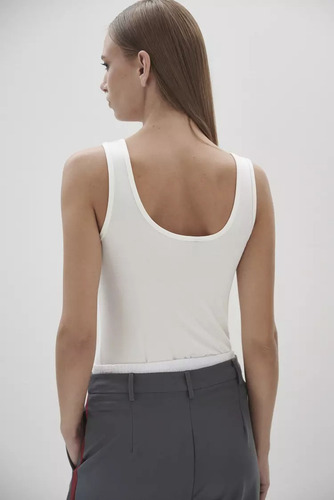 Remera Musculosa Básica New Valencia One Mujer Sweet