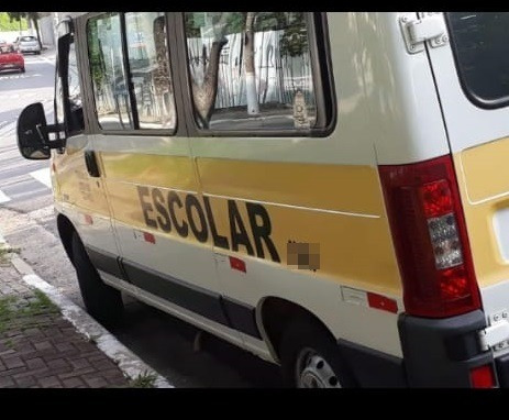 Imagem 5 de 8 de Peugeot Boxer Ano 2013 Teto Baixo Escolar Ais Ref 907