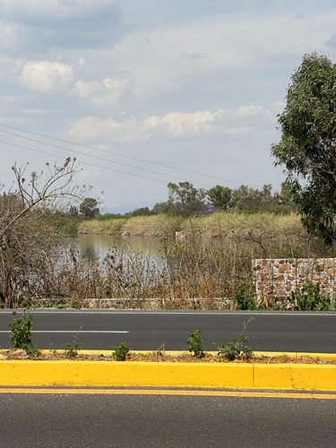 Magnífico Terreno En Fuentezuelas, Querétaro. Sup. 3 Hectáreas.