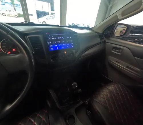Mitsubishi L200 2.5l