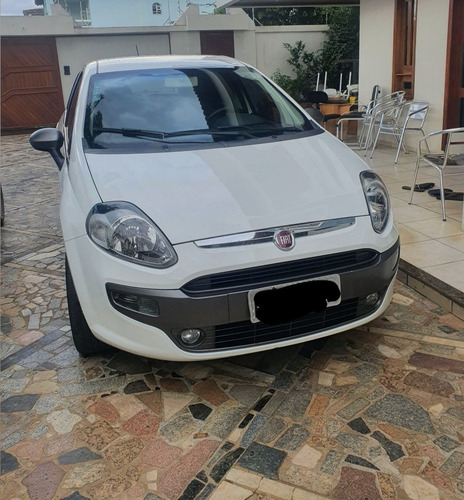 Imagem 2 de 6 de Fiat Punto 2014 1.6 16v Essence Flex 5p