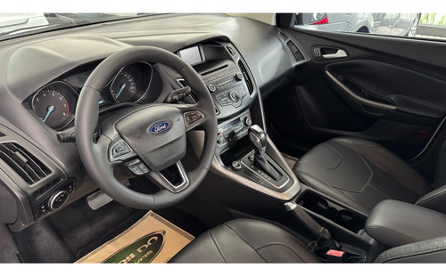 Ford Focus 2.0 SE PLUS FASTBACK 16V FLEX 4P POWERSHIFT