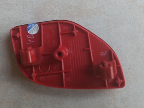 Reflejante Derecho Facia Trasera Renault Kwid 2023-2024 Rojo