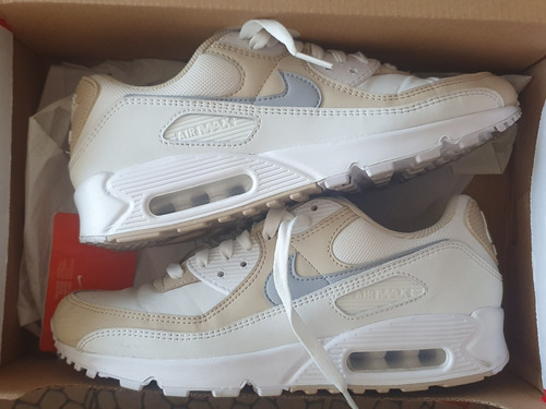 Imagen 2 de 7 de Zapatillas Nike Air Max 90. Impecables En Caja 3 Usos