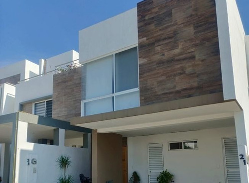 Hermosa Casa En Circuito Saimaa, Lomas De Angelopolis Iii Venta Ante Notario.