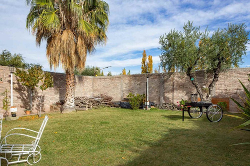 Casa En Venta Barrio Olivos De Furlotti En Maipú