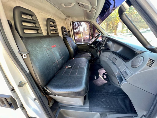 Iveco Daily 3.0 Furgon 55c16 H2 155cv 15.6m3 3950