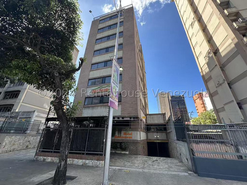 Venta De Excelente Edificio En Sabana Grande / Gc