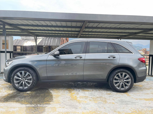 Imagen 3 de 12 de Mercedes-benz Clase Glc 2018 2.0 4matic