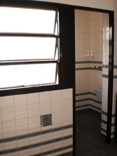 Imagen 12 de 14 de En Venta Dto 2 Amb Fte A Cuadras De Estacion En Lanus (075)