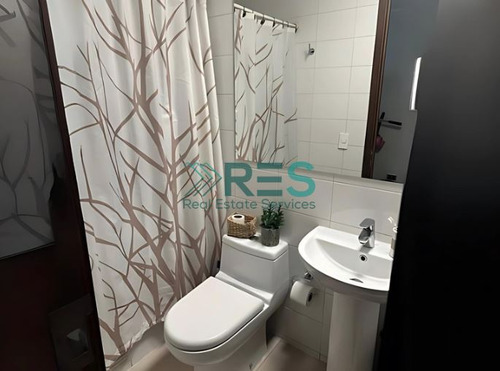 Casa En Venta De 4 Dorm. En Colina