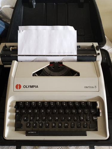 Máquina De Escribir Olympia Corina  3