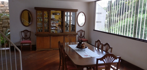 Imagen 3 de 14 de Penthouse En Venta Duplex Calle La Cinta Las Mercedes