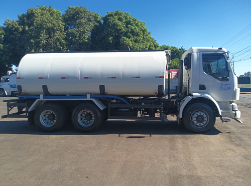 Vm 260 6x4 Com Ar Implemento Novo Tanque 20000 L Bicos De Pa