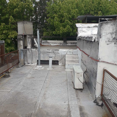 Venta De Casa De 2 Dormitorios Con Local