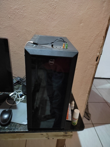Imagem 2 de 4 de Computador Xeon 2630l V3 X99 16 Gb De Ram Com Rx 570 Amd