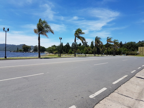 Locales En Venta - En Plena Costanera De Villa Carlos Paz, Gran Vista Al Lago ! Unidades De Entrega