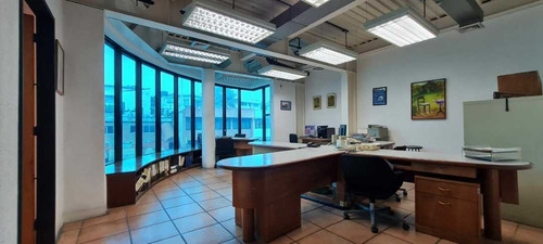 Imagen 8 de 20 de Vendo Edificio 842m2 Prados Del Este 2261